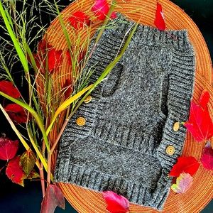 Sweater for small dog, Martha Stewart pets, size medium fits dog 12-18 lbs.